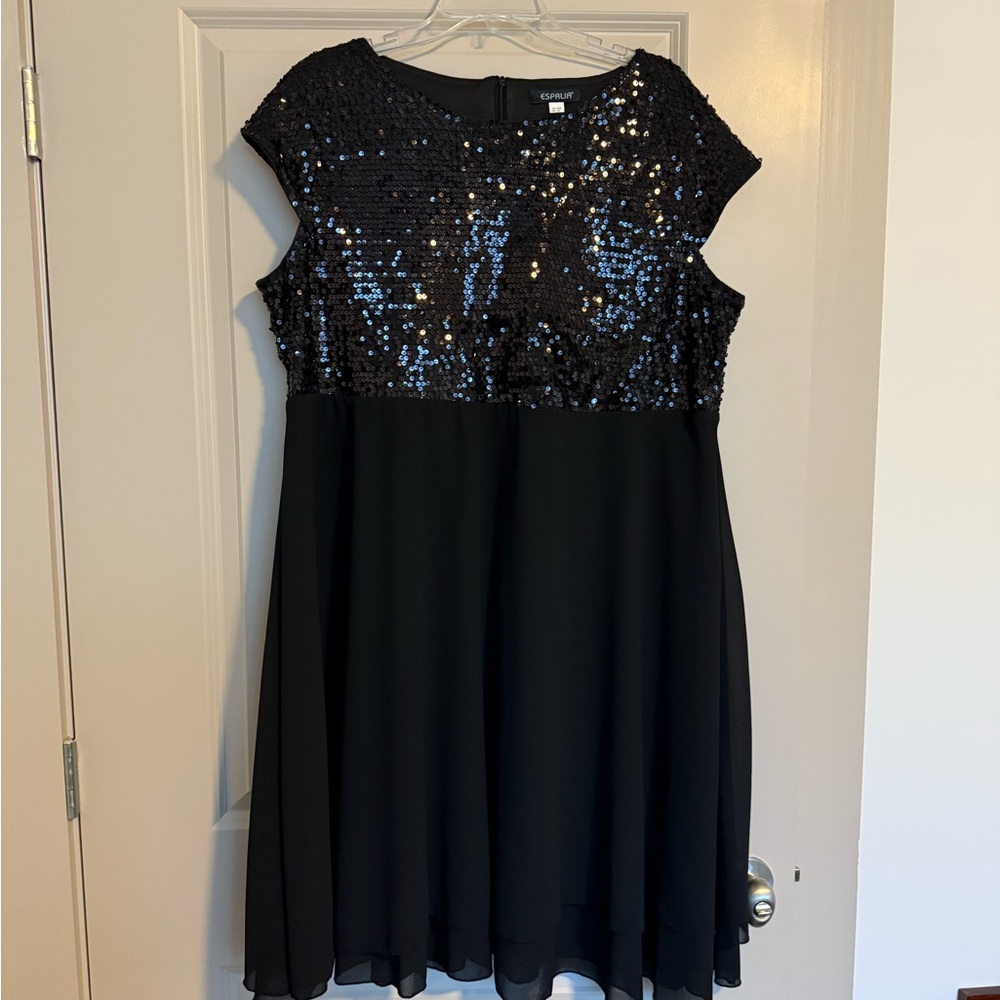 Black A-line Mini Dress with Crew Neck for Cocktail